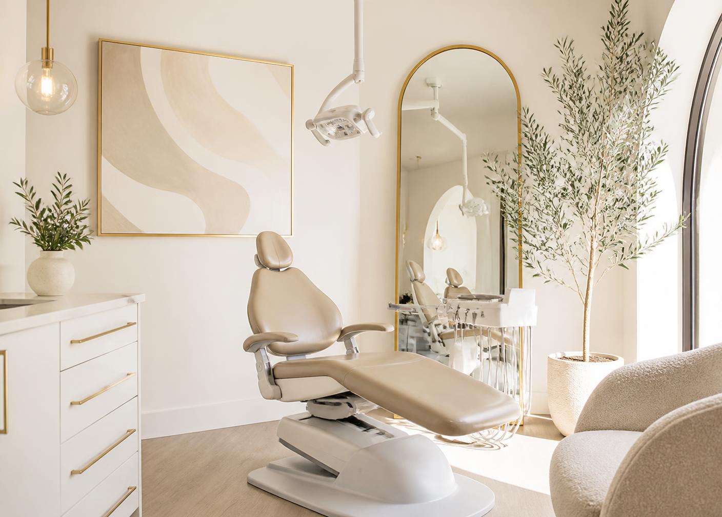 Calm, light-filled treatment studio at Canvas Orthodontics
